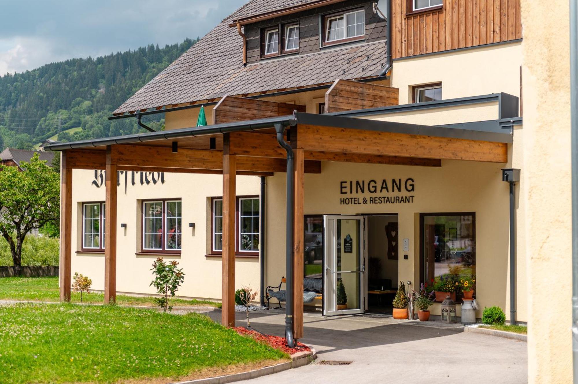 Landgasthof Bierfriedl Hotel Pruggern Bagian luar foto